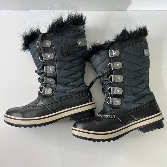 Sorel girls Faux Fur Tofino II Black Waterproof Winter Snow Boot Sz 4 - Picture 1 of 9